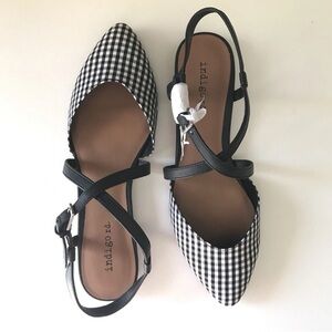 NIB Macys Indigo Rd. Genetic Point-Toe Flats Gingham Size 8